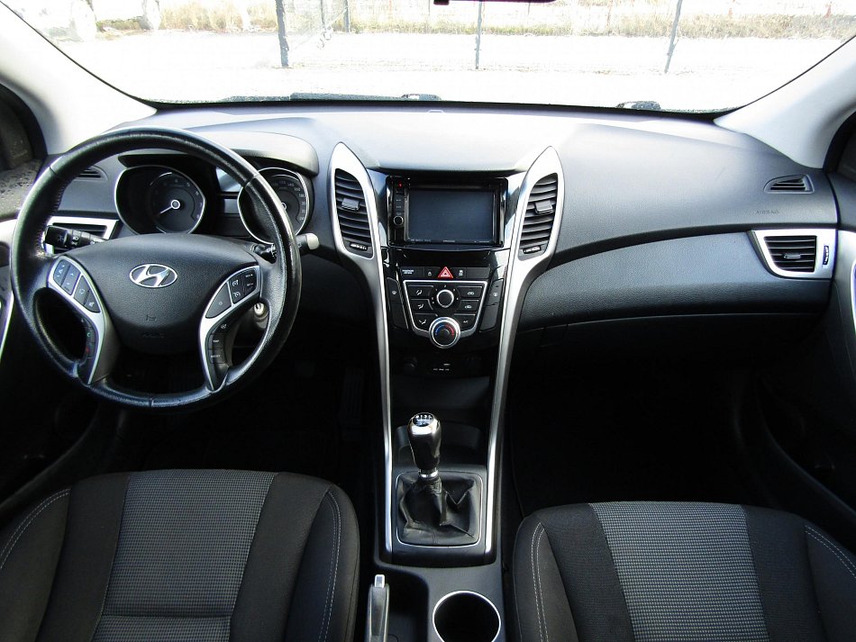 Hyundai I30 1.6i 