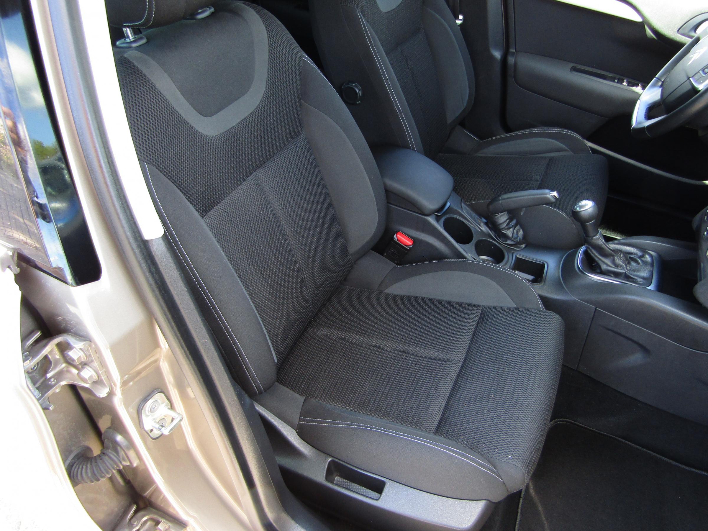 Citroën C4, 2015 - pohled č. 12