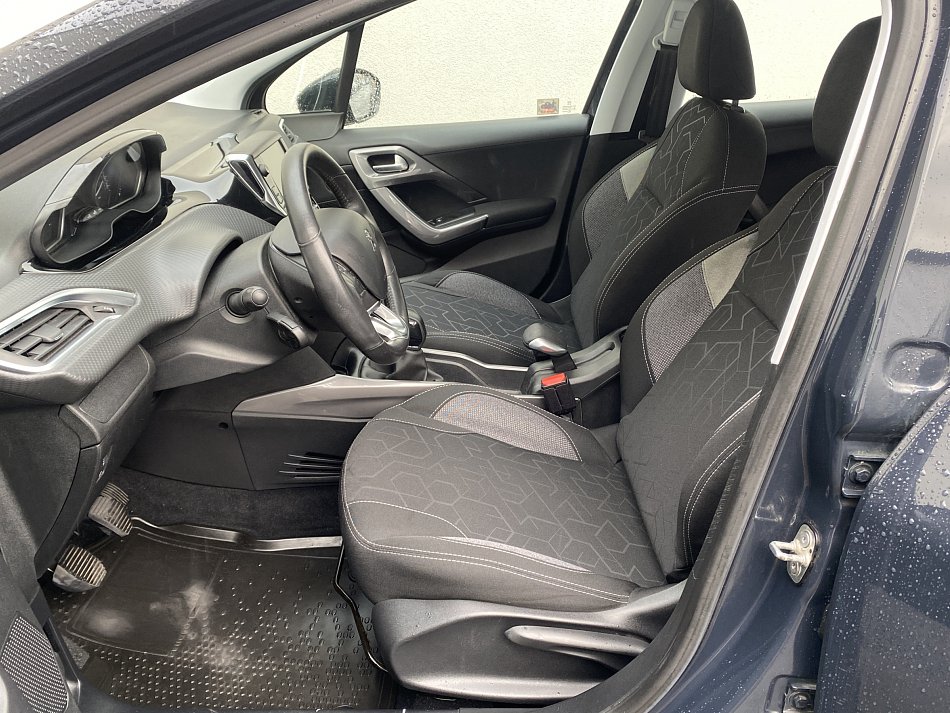 Peugeot 2008 1.2 PT Active