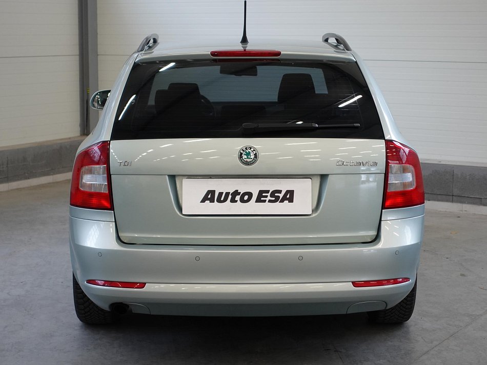 Škoda Octavia II 1.6TDi Elegance