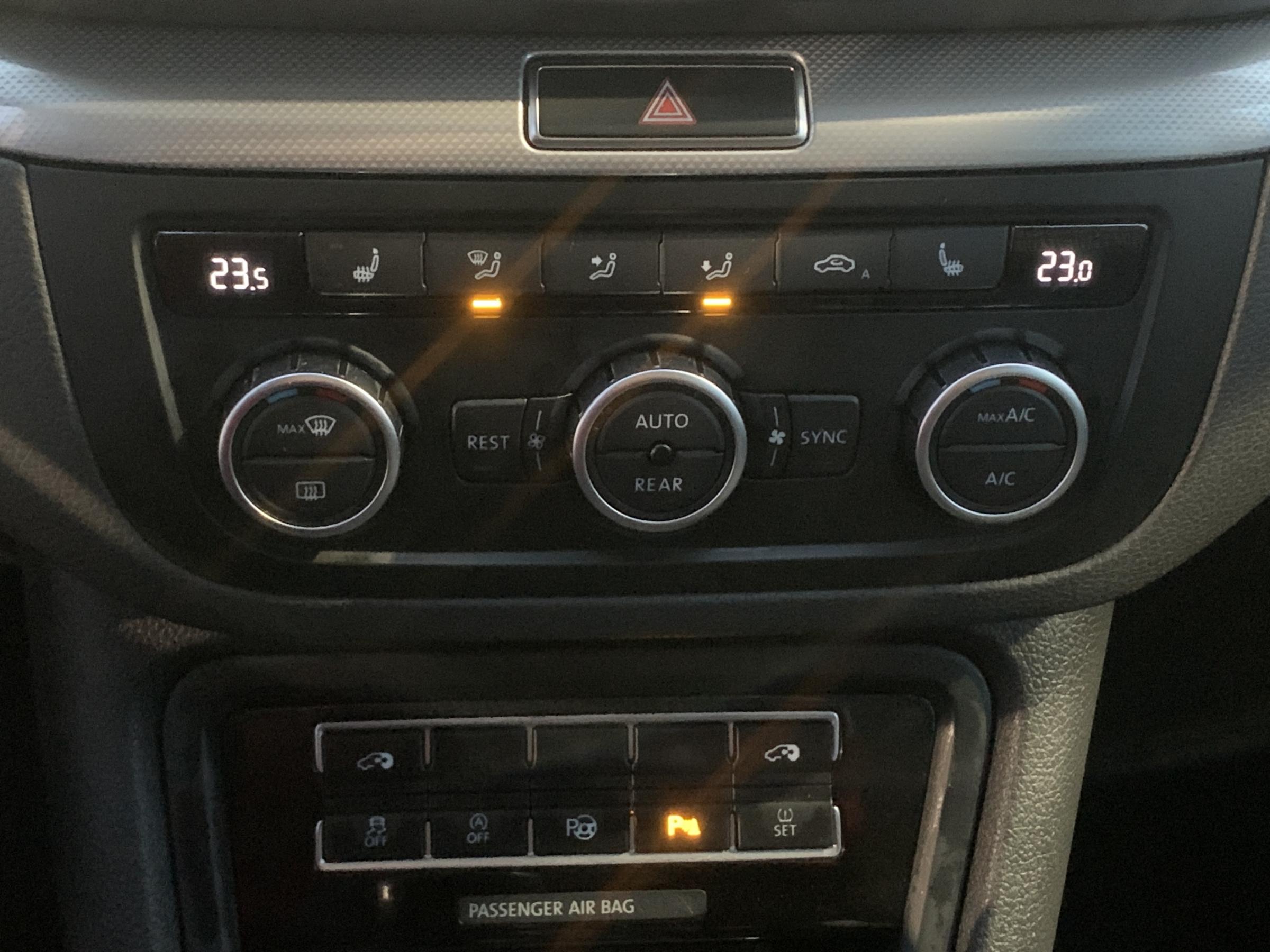 Volkswagen Sharan, 2013 - pohled č. 18