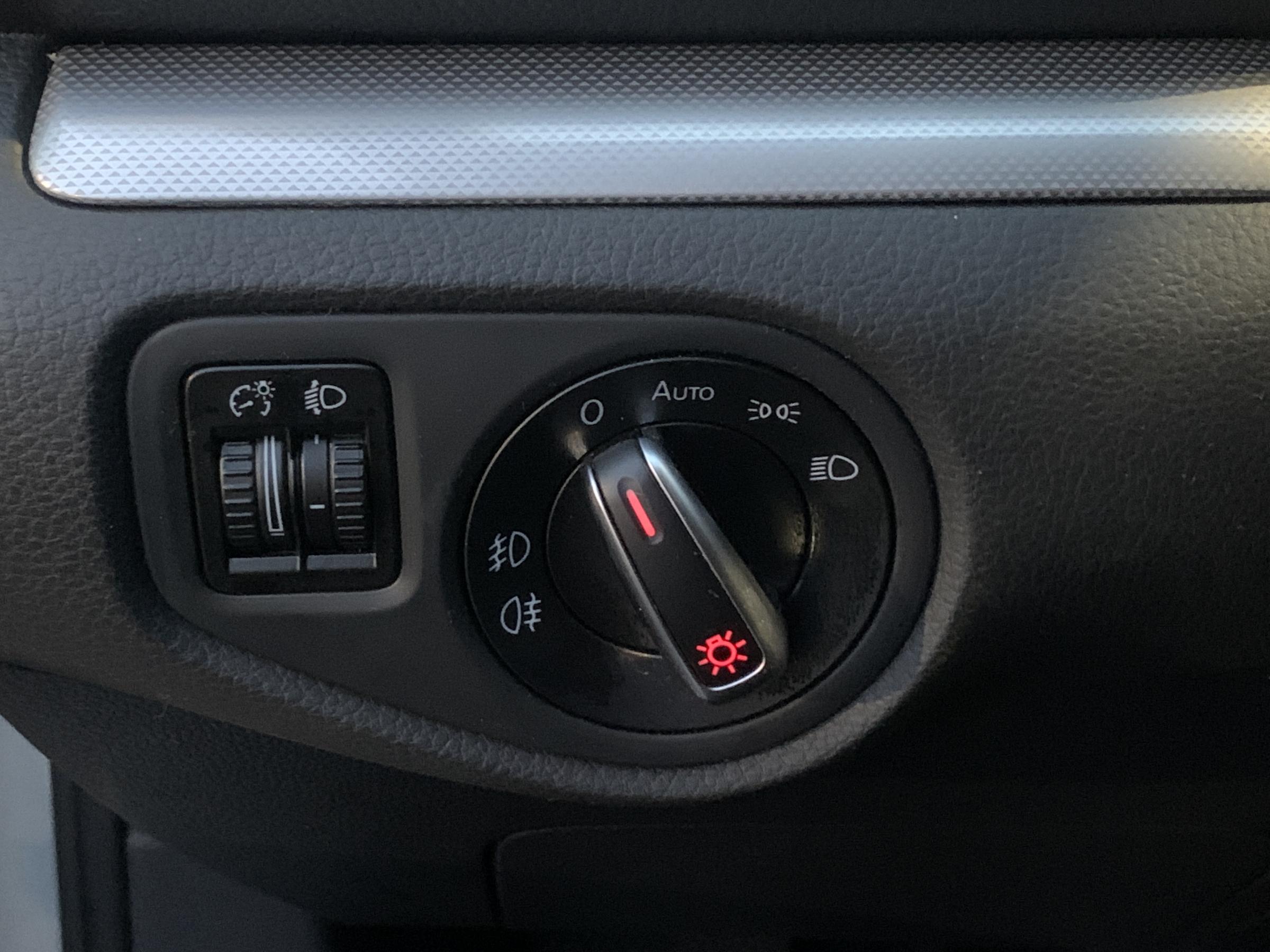 Volkswagen Sharan, 2013 - pohled č. 19