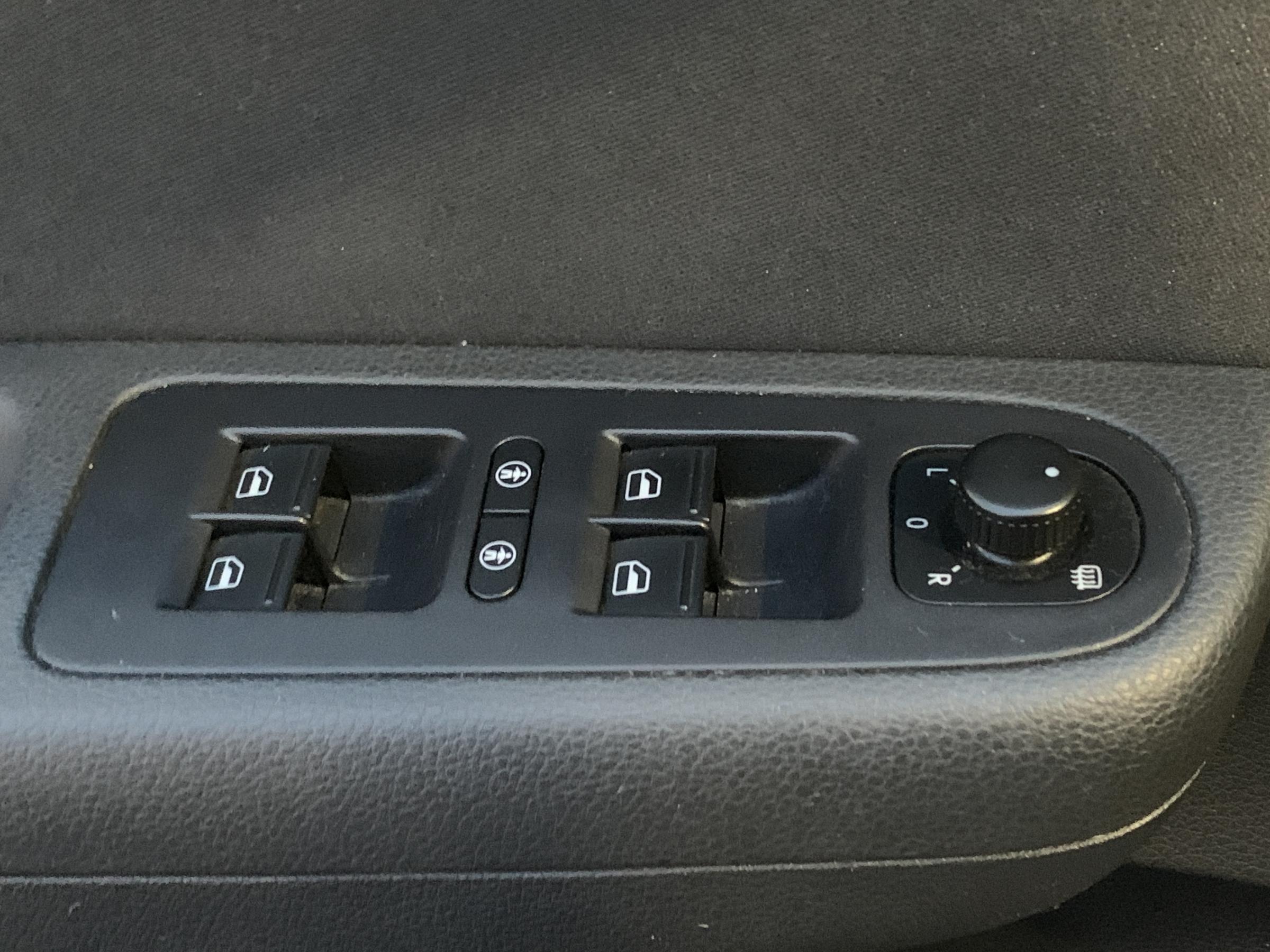 Volkswagen Sharan, 2013 - pohled č. 20