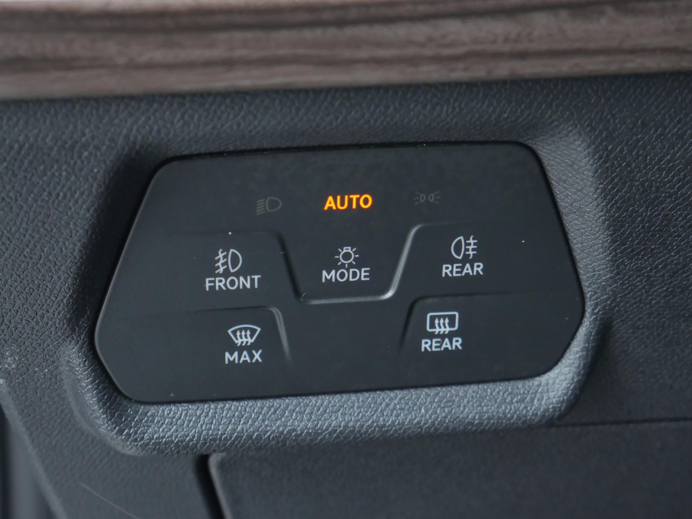 Seat Leon, 2021 - pohled č. 22