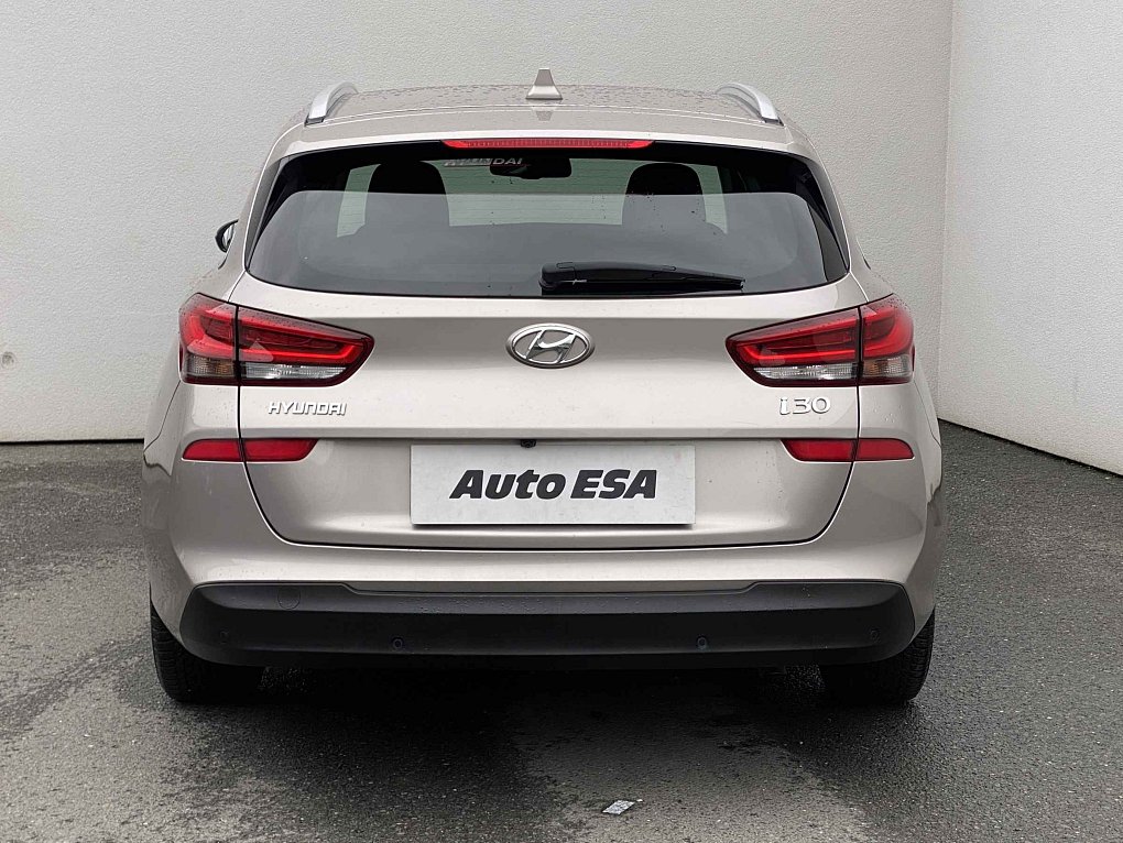 Hyundai I30 1.4 i 
