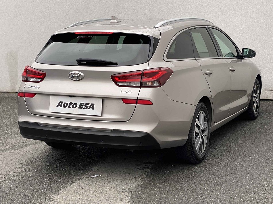 Hyundai I30 1.4 i 