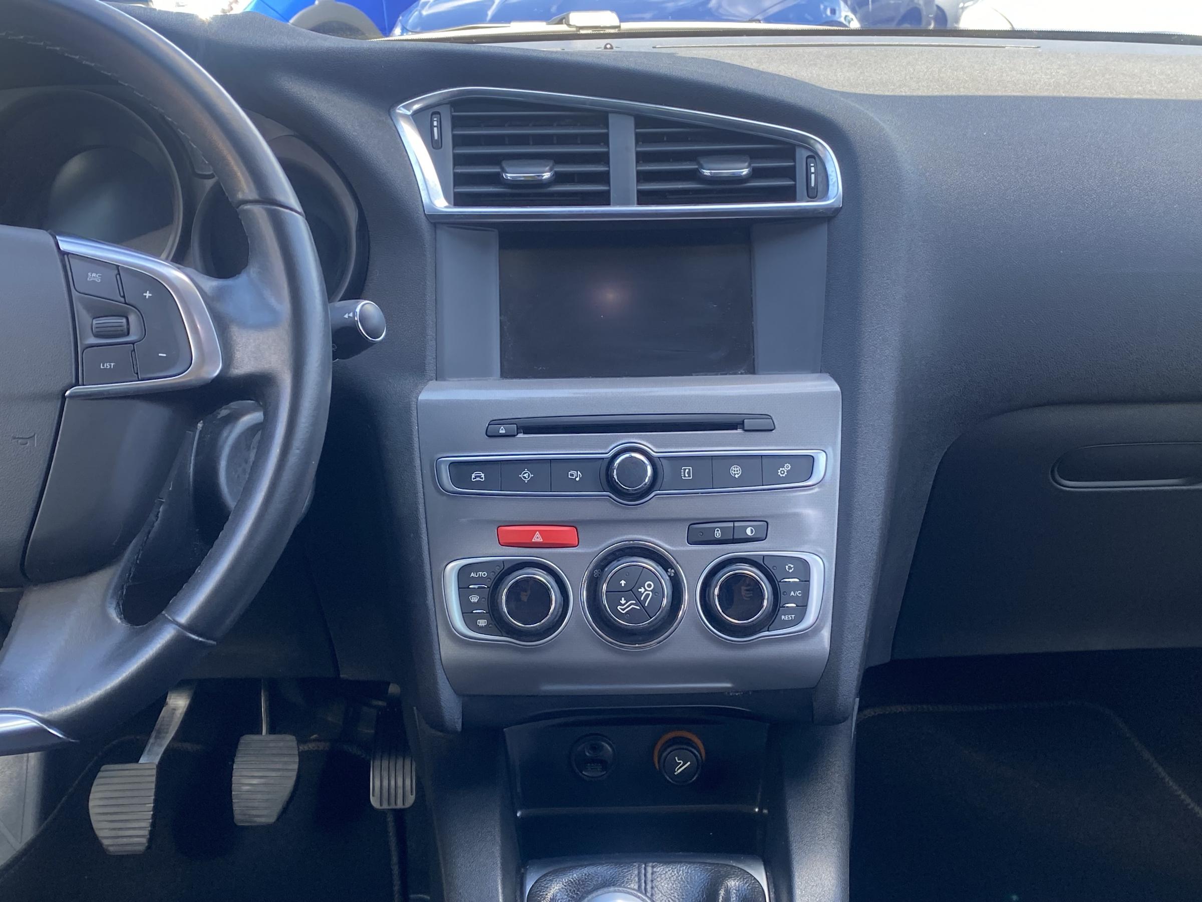 Citroën C4, 2015 - pohled č. 9