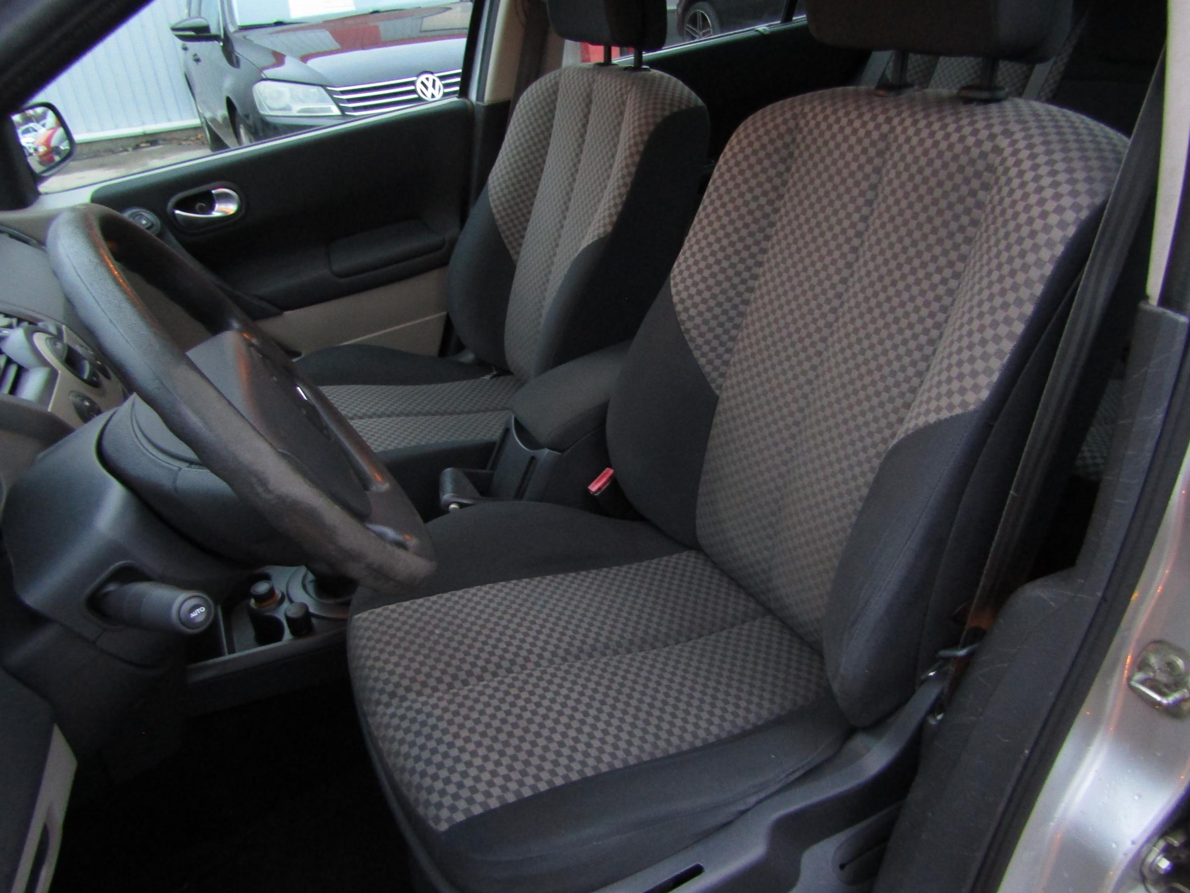 Renault Mégane, 2004 - pohled č. 9