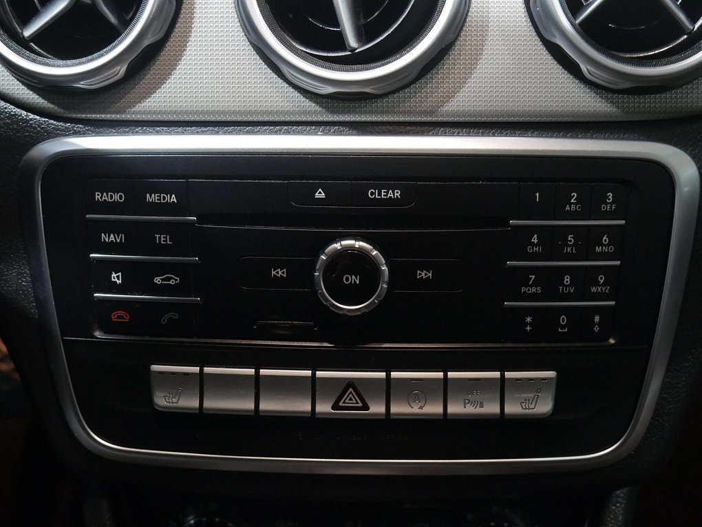 Mercedes-Benz GLA 2.2d  GLA200d