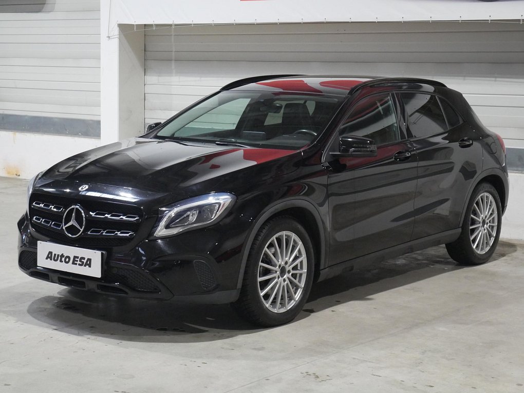 Mercedes-Benz GLA 2.2d  GLA200d