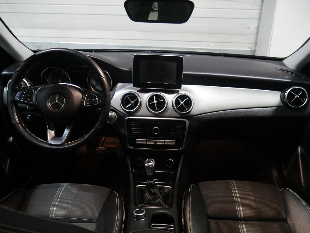 Mercedes-Benz GLA 2.2d  GLA200d