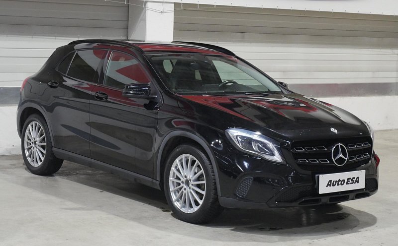 Mercedes-Benz GLA 2.2d  GLA200d