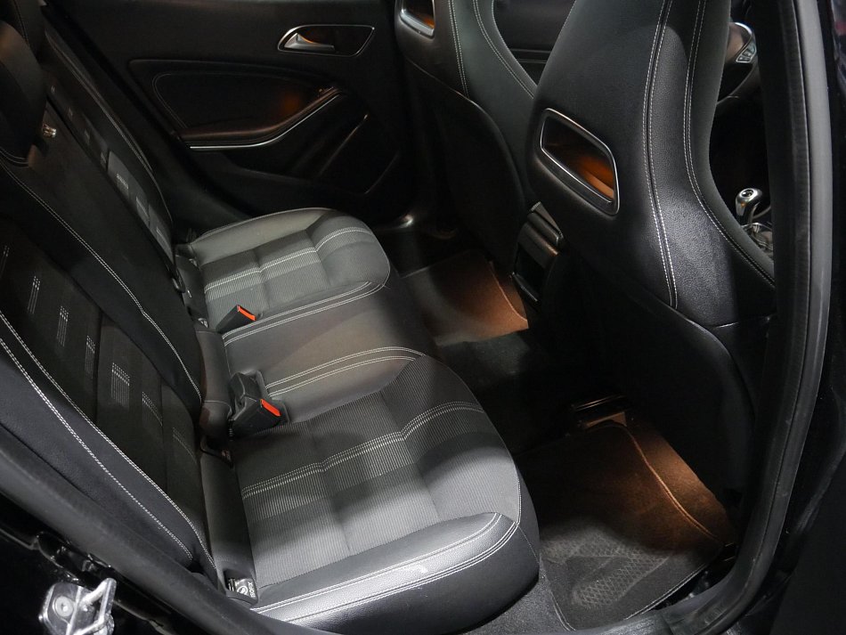 Mercedes-Benz GLA 2.2d  GLA200d