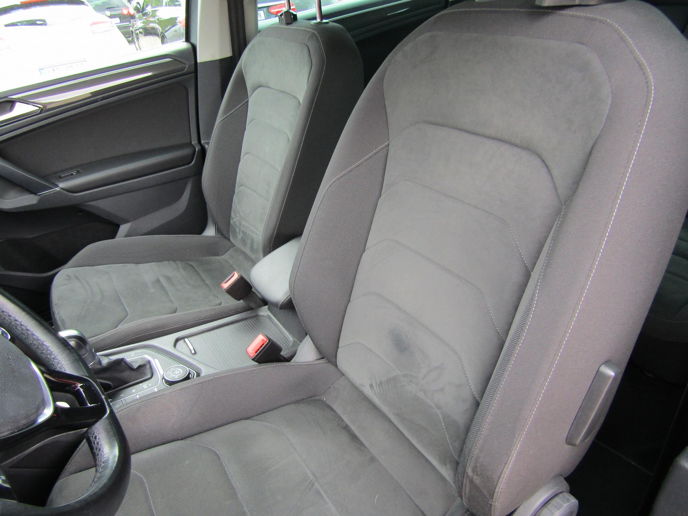 Volkswagen Tiguan, 2016 - pohled č. 10