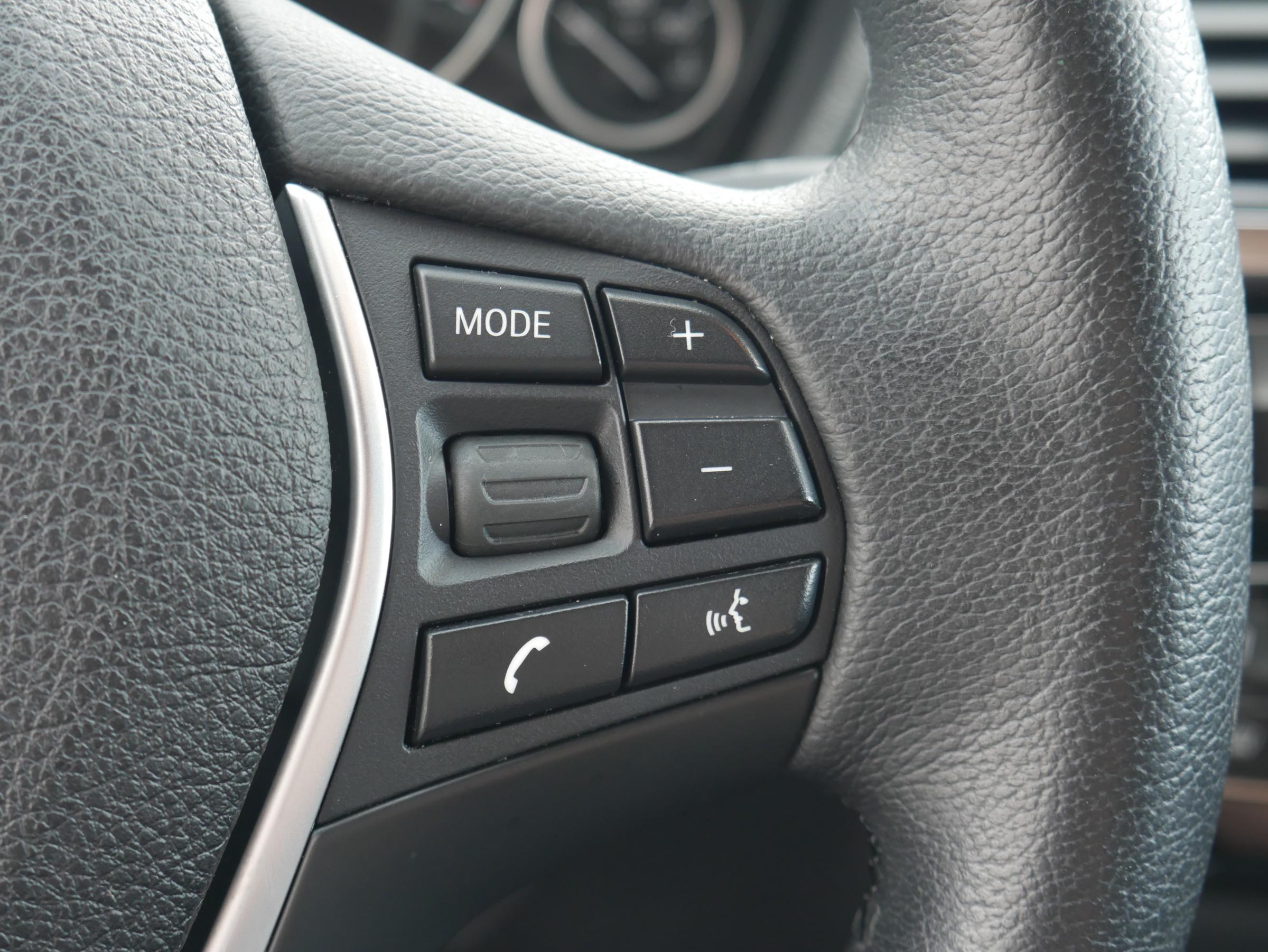 BMW Řada 3, 2016 - pohled č. 15