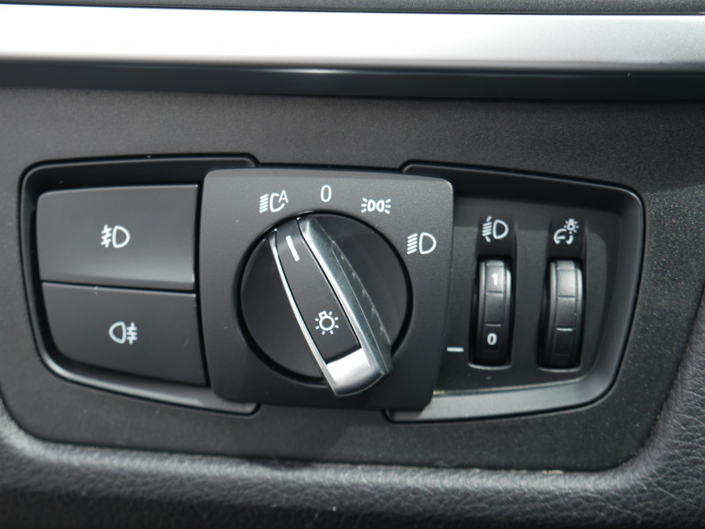 BMW Řada 3, 2016 - pohled č. 18