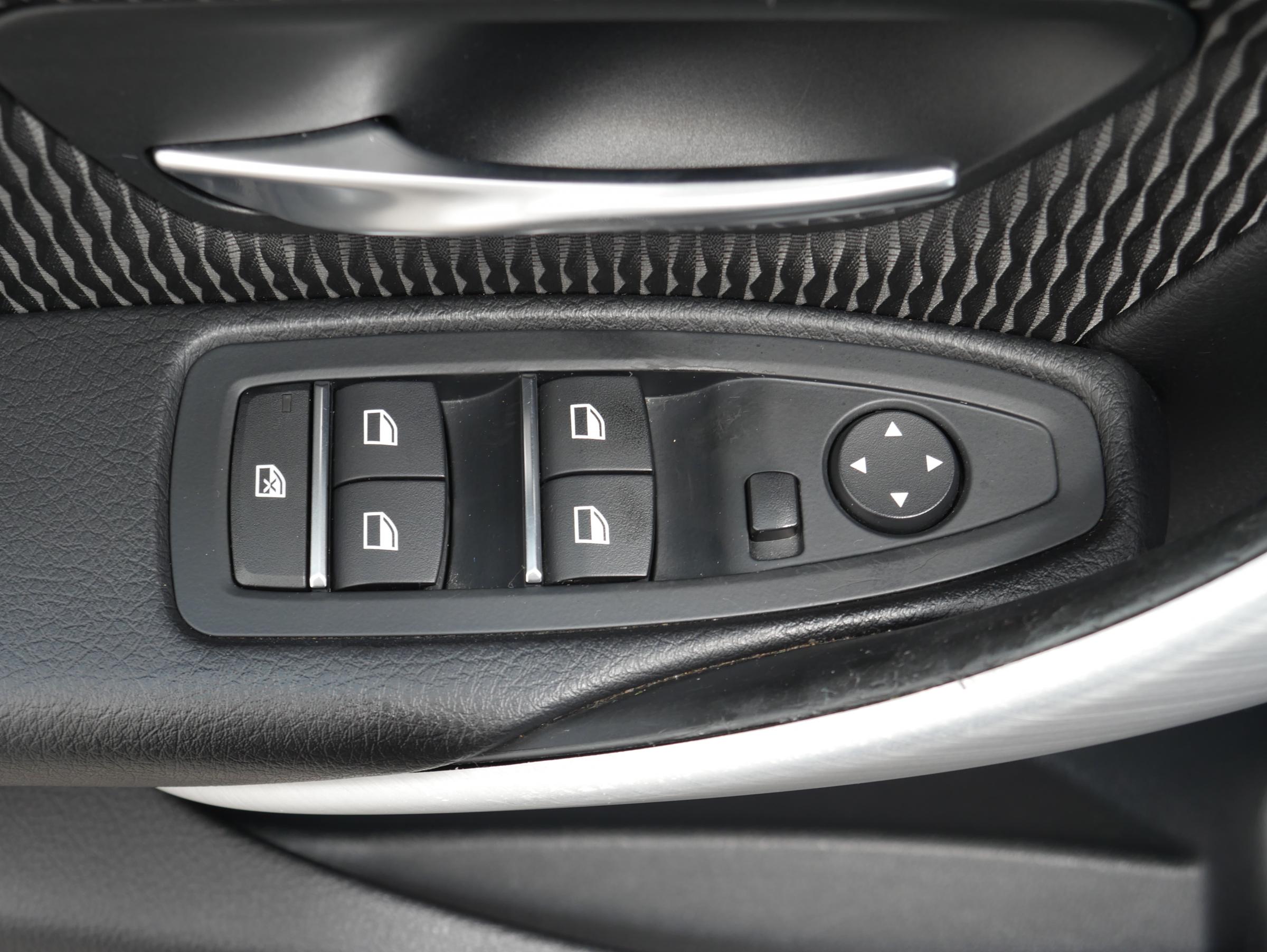 BMW Řada 3, 2016 - pohled č. 19