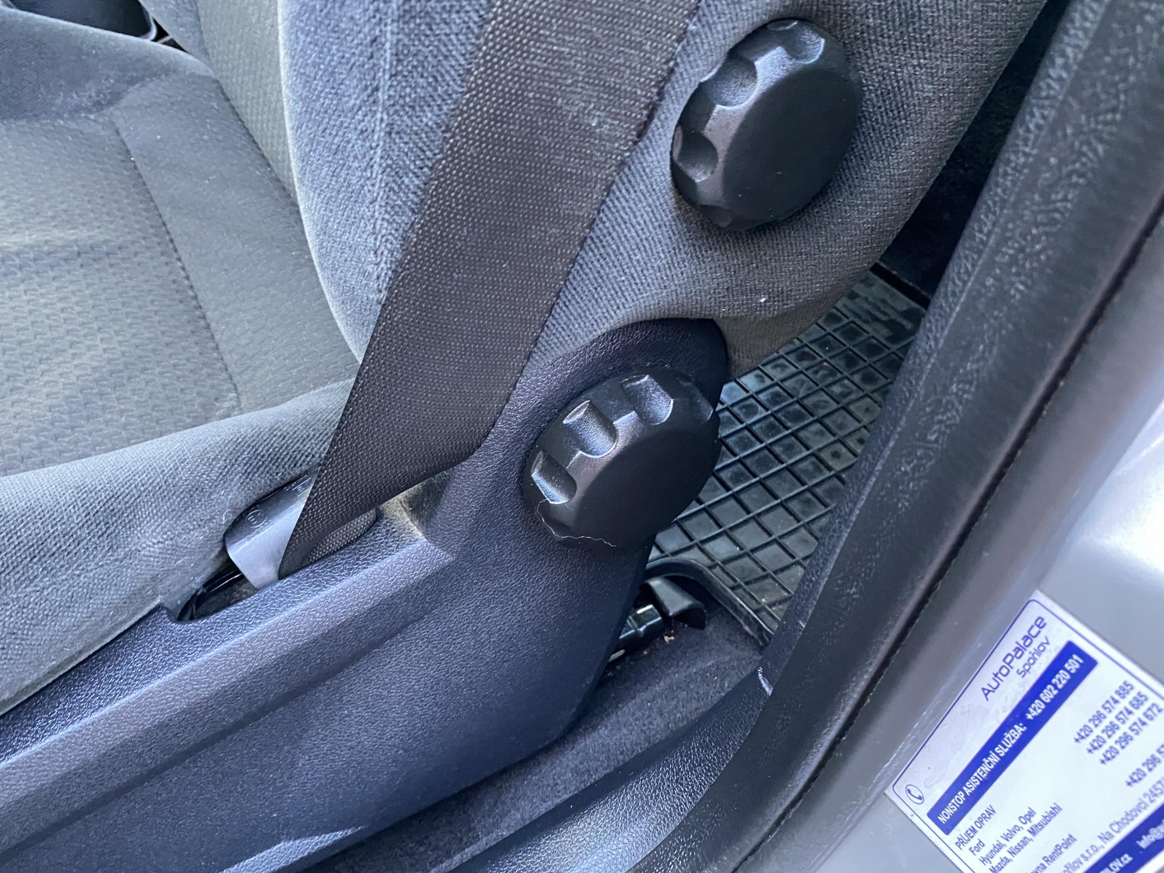 Ford Mondeo, 2002 - pohled č. 14