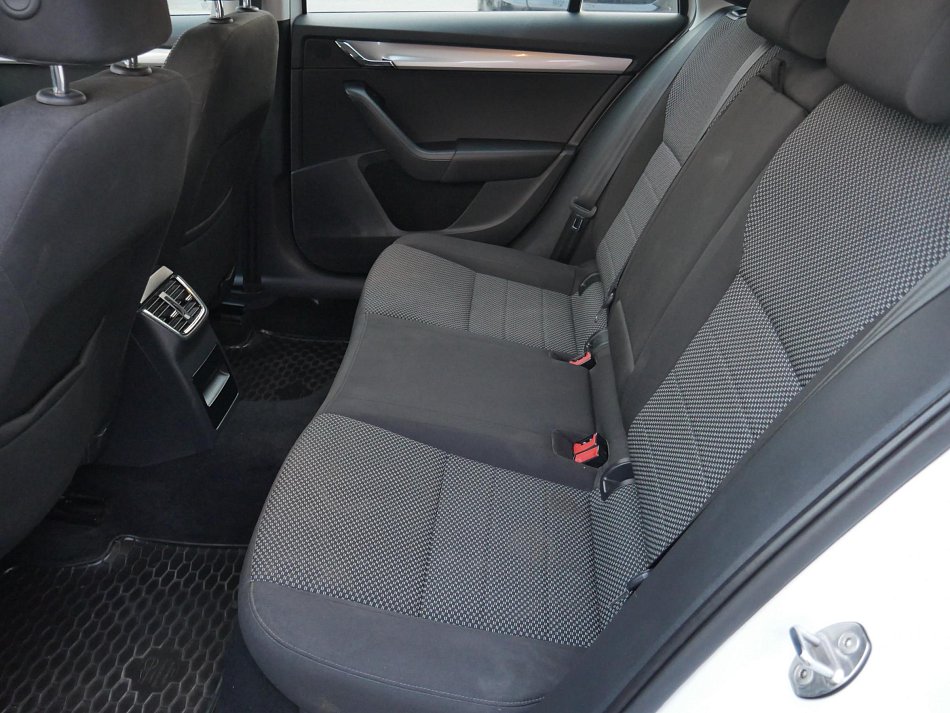 Škoda Octavia III 1.6 TDi Ambition