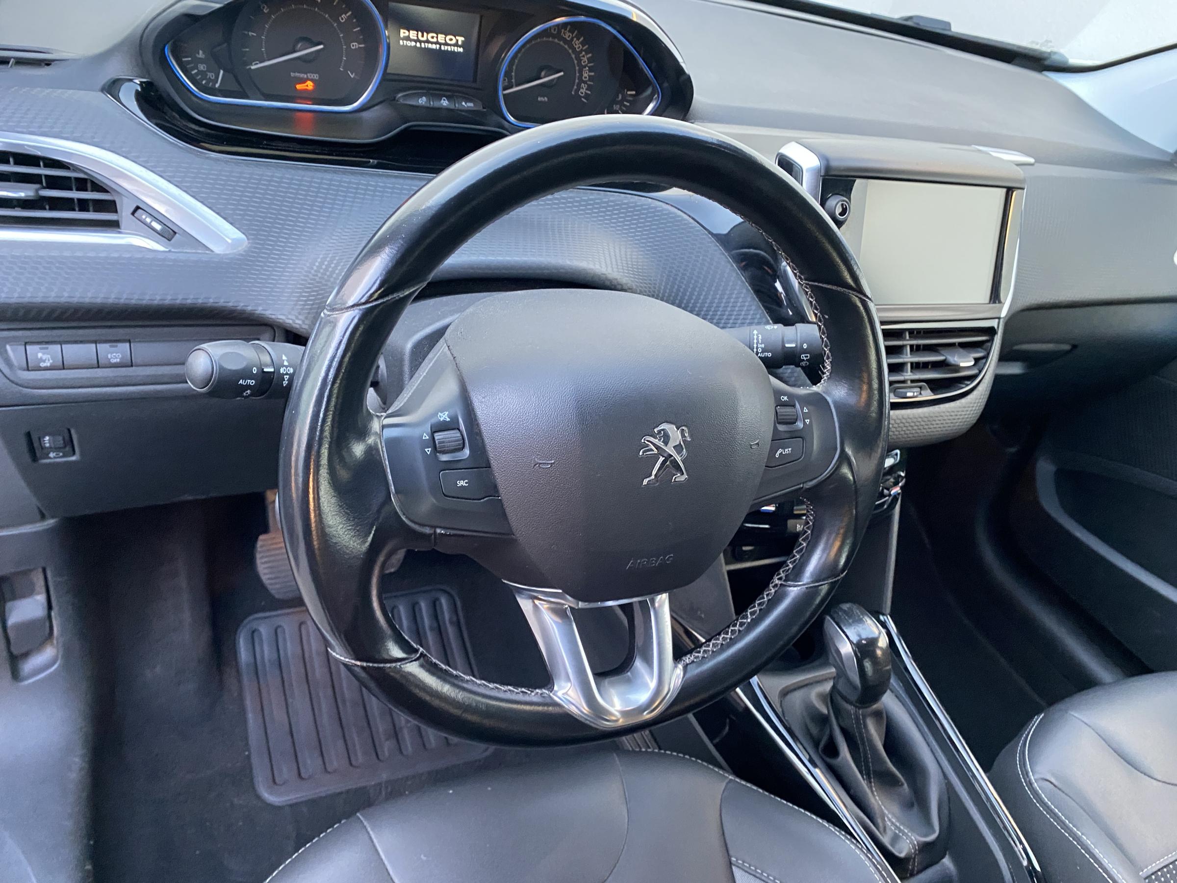 Peugeot 2008, 2018 - pohled č. 12