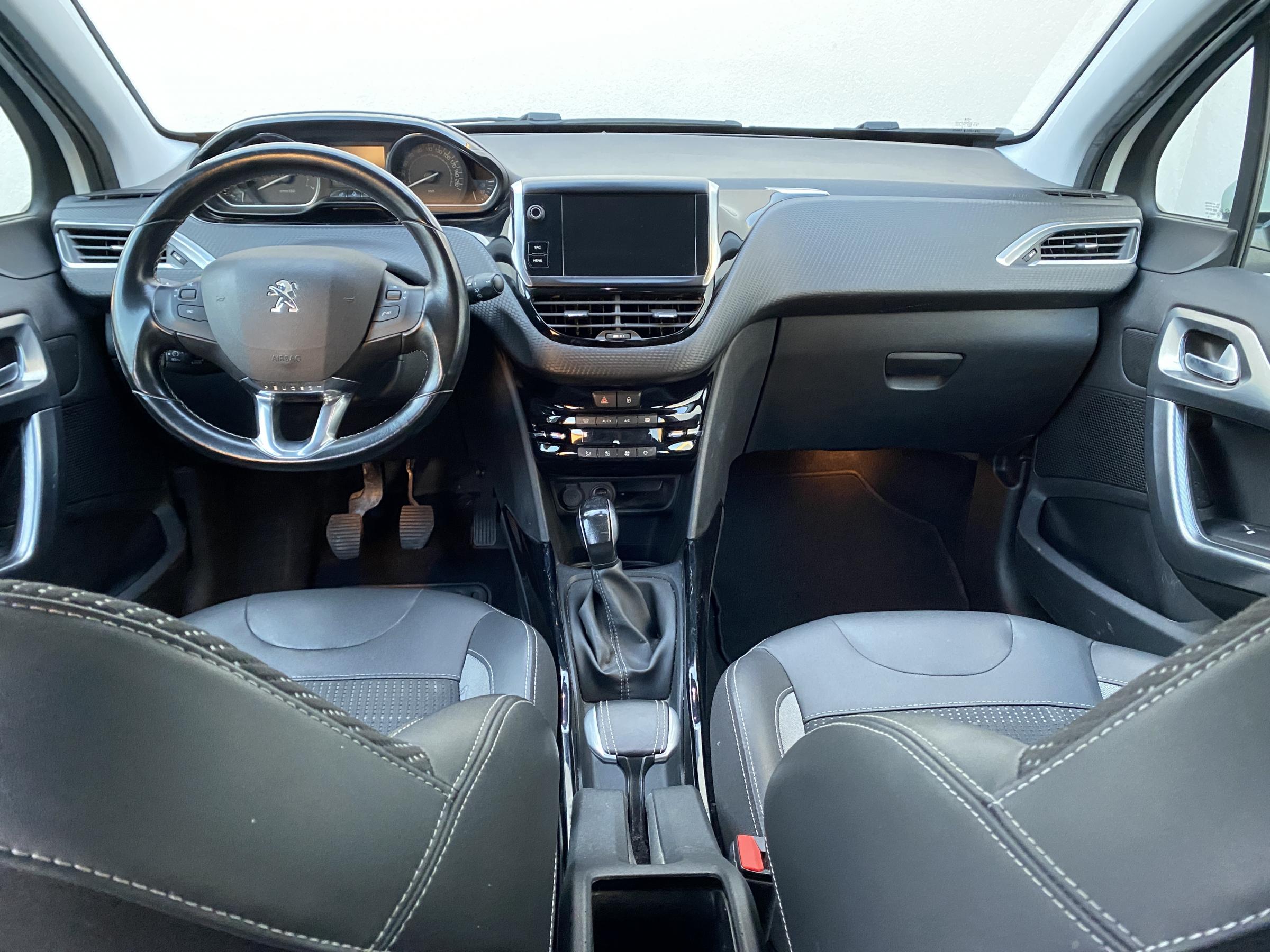 Peugeot 2008, 2018 - pohled č. 8