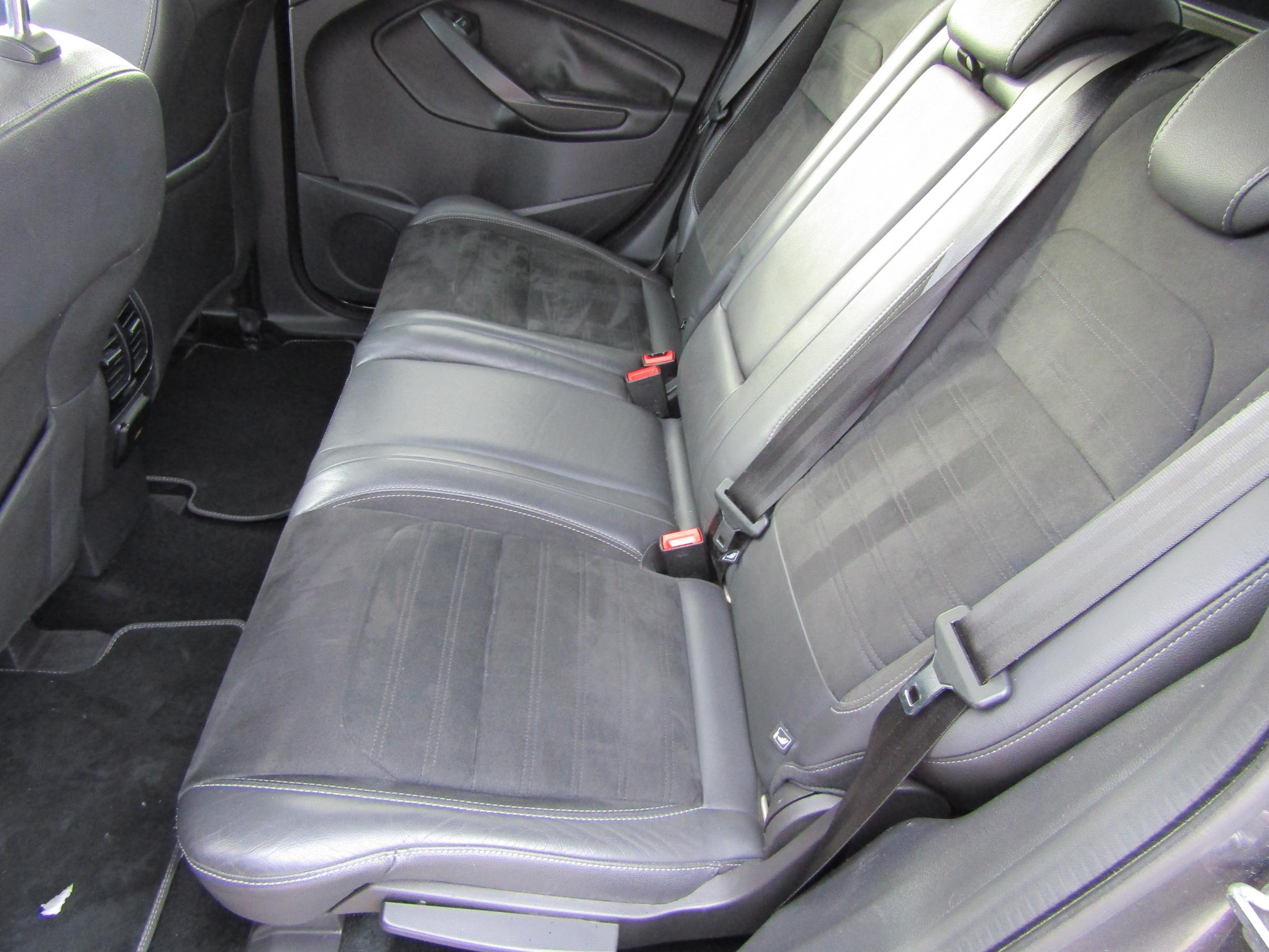 Ford Kuga, 2017 - pohled č. 10