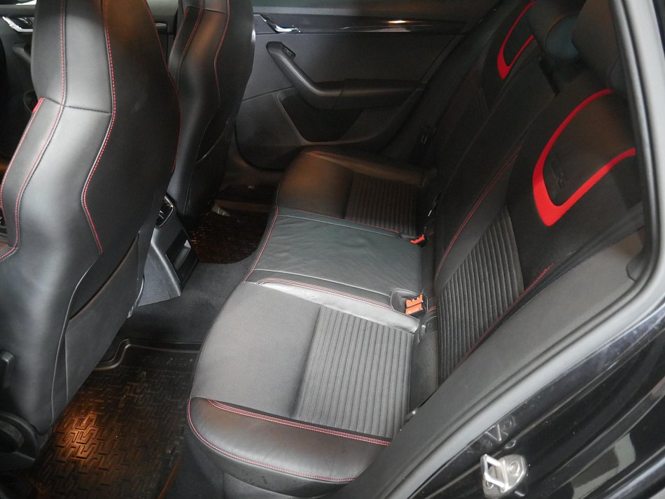 Škoda Octavia III 2.0 TDi RS