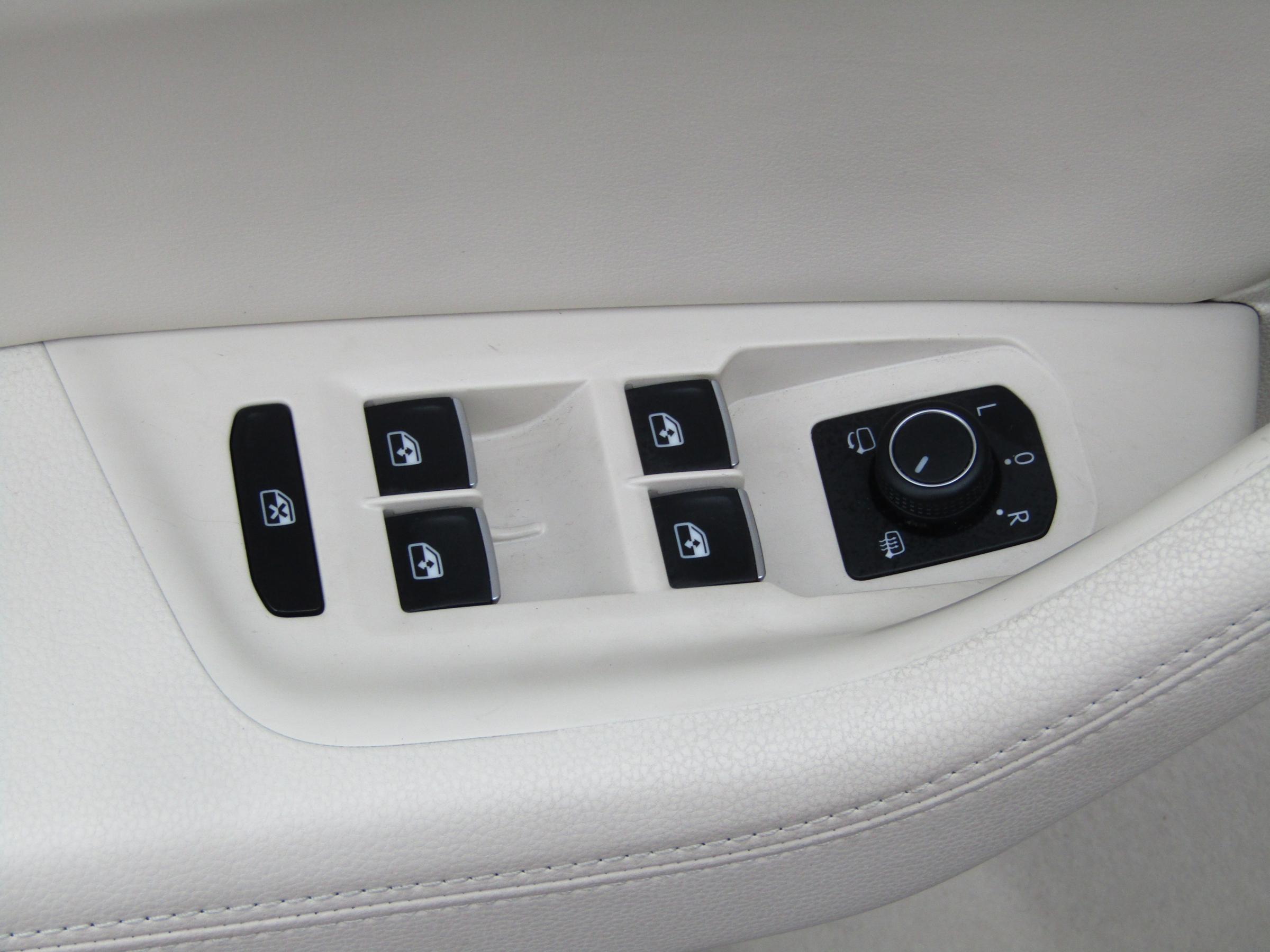 Volkswagen Passat, 2015 - pohled č. 11