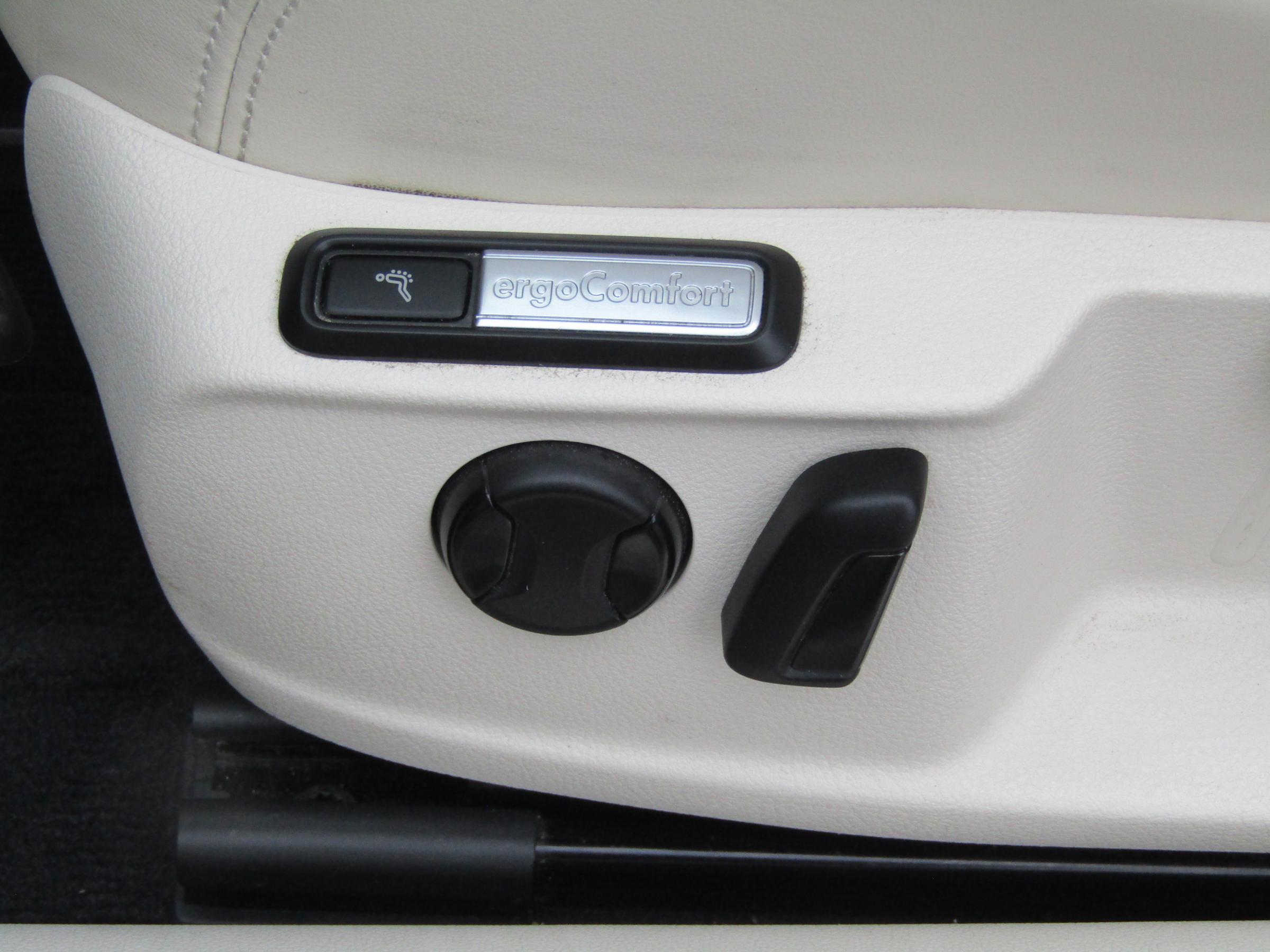 Volkswagen Passat, 2015 - pohled č. 19