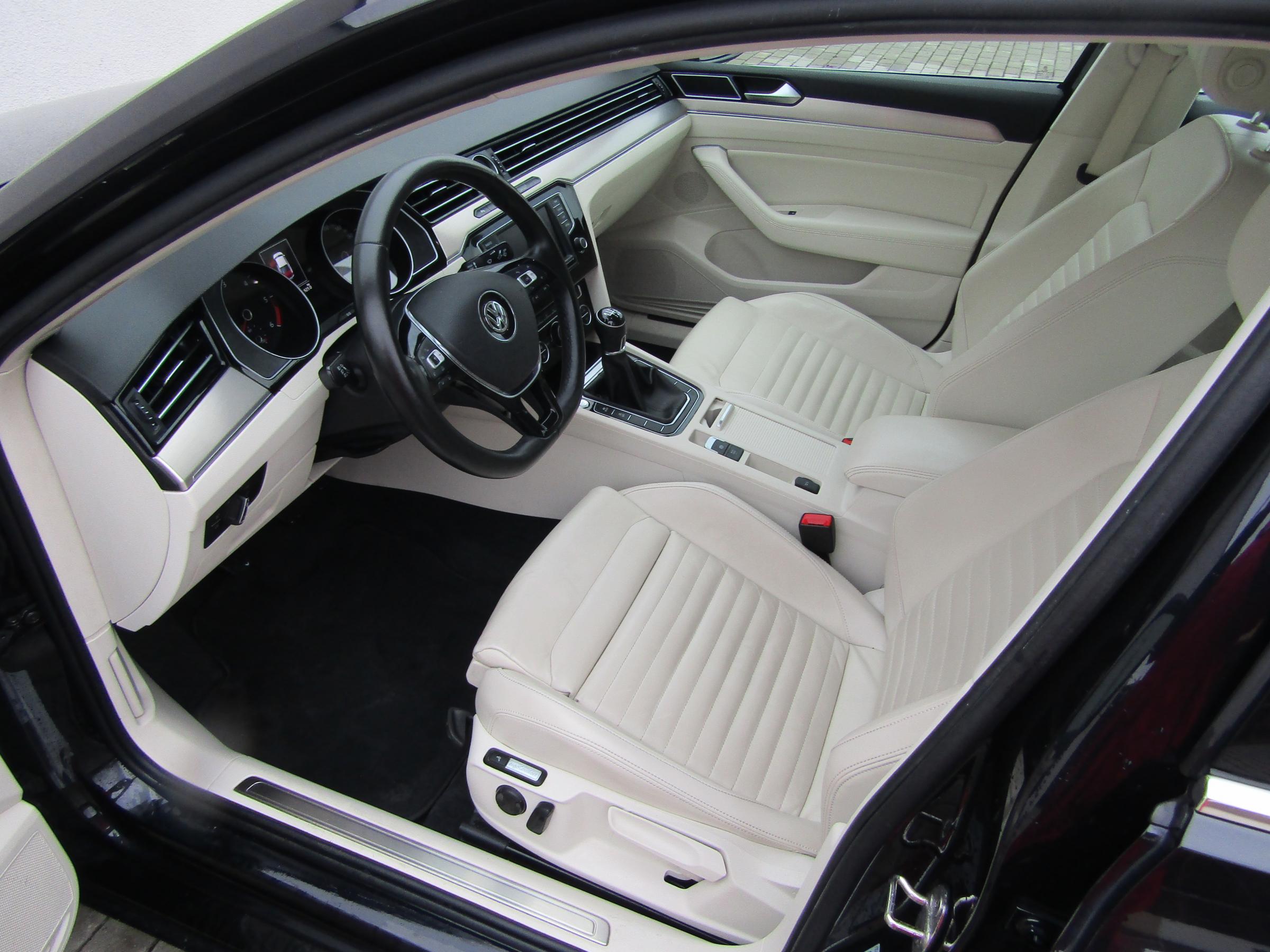 Volkswagen Passat, 2015 - pohled č. 9