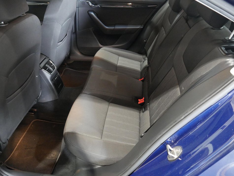 Škoda Octavia III 2.0TDi Style