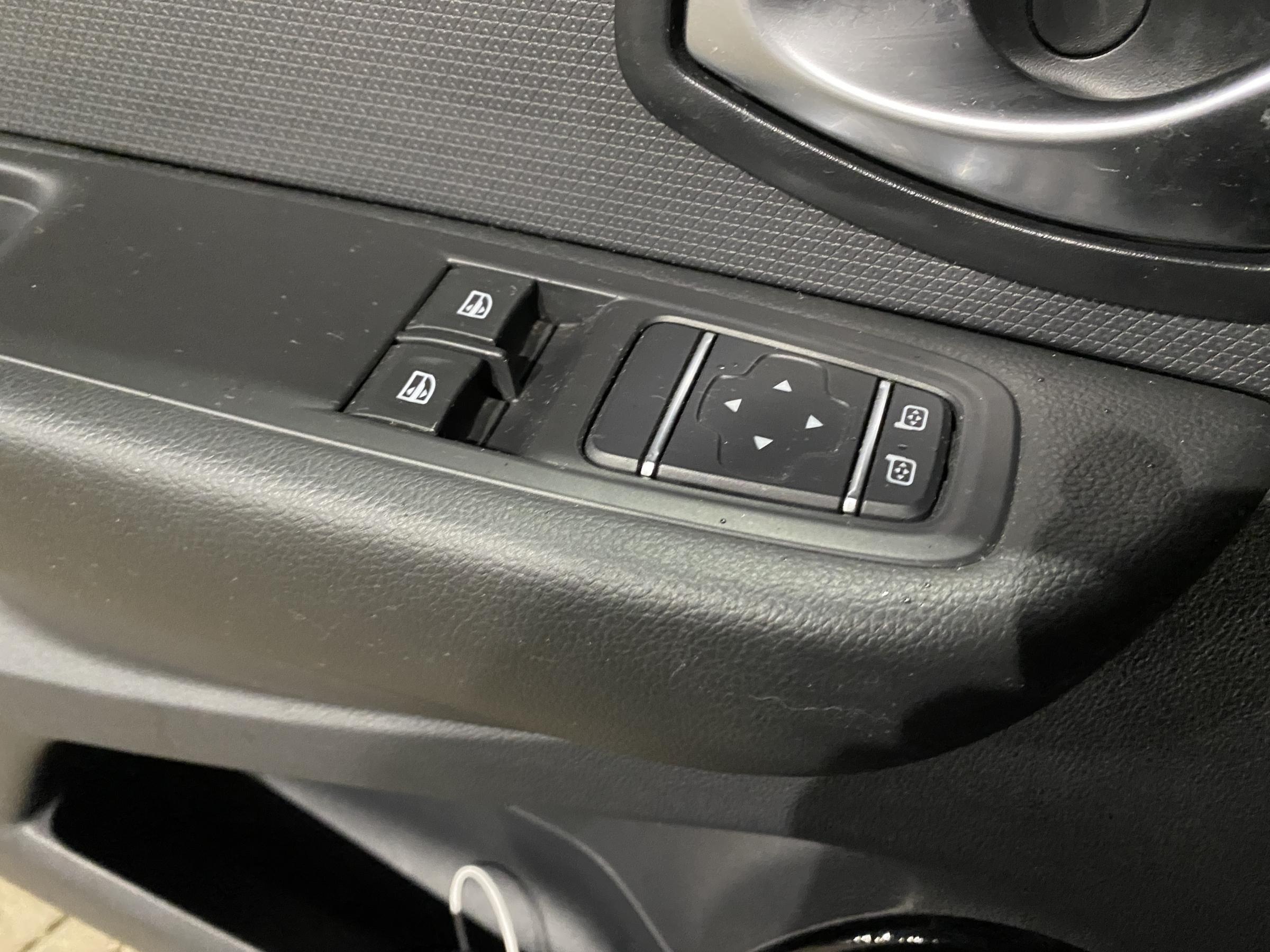 Renault Clio, 2017 - pohled č. 11