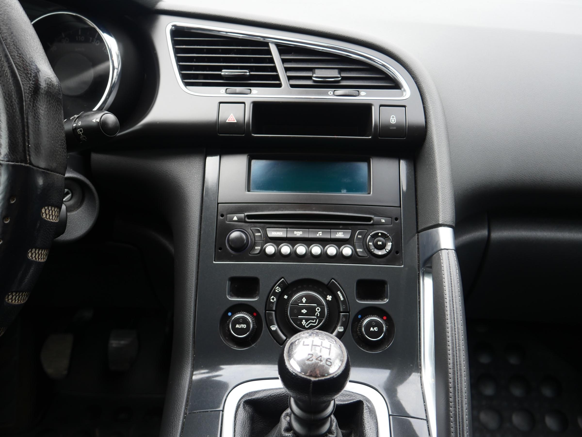 Peugeot 3008, 2012 - pohled č. 11