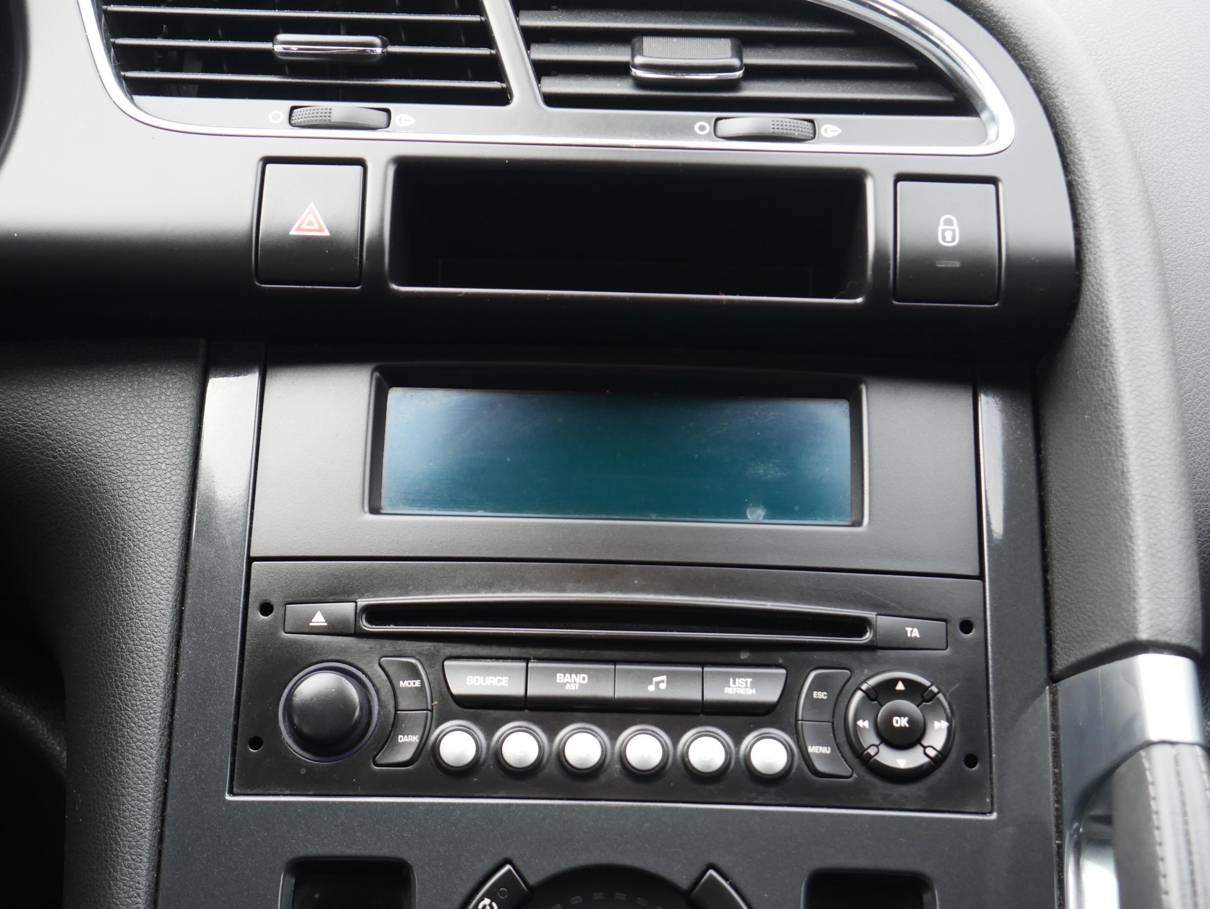 Peugeot 3008, 2012 - pohled č. 12