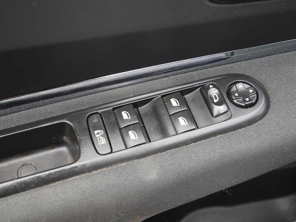 Peugeot 3008 1.6 HDi 