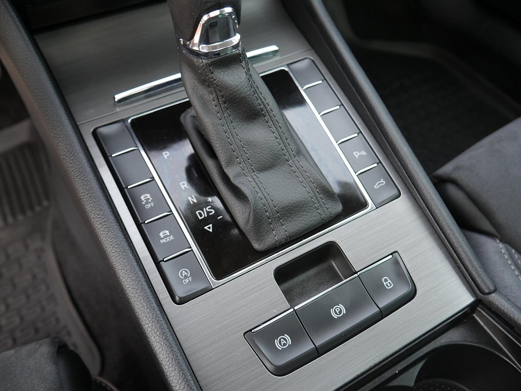 Škoda Superb III 2.0 TSi  4x4