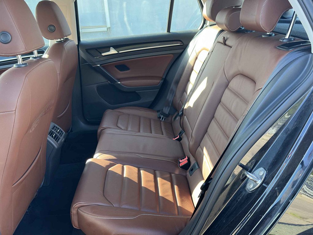 Volkswagen Golf 1.4 TSi Highline VII