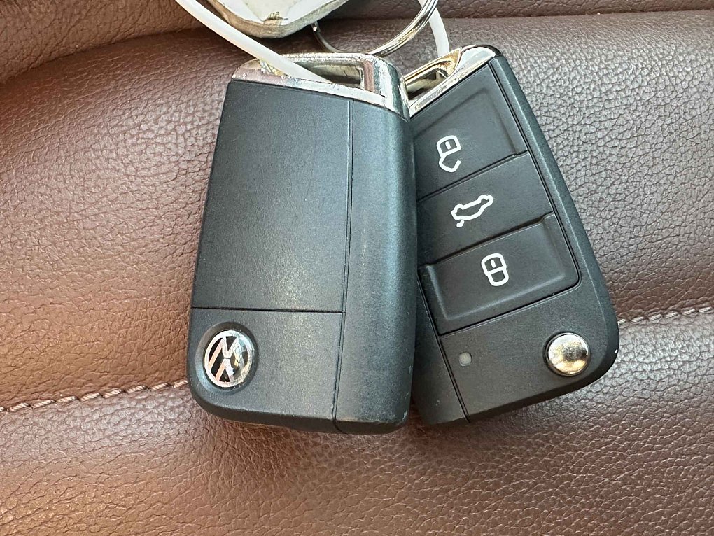 Volkswagen Golf 1.4 TSi Highline VII