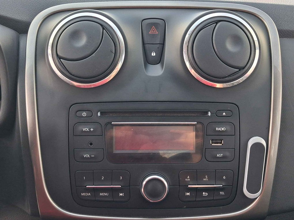 Dacia Sandero 1.2i 