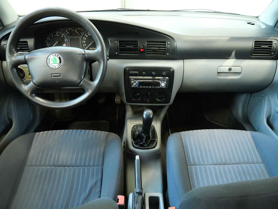 Škoda Octavia 1.8i 