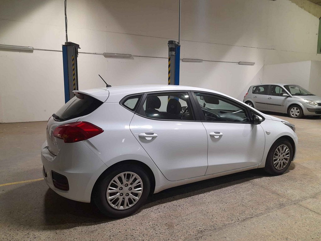 Kia Ceed 1.6 GDi 