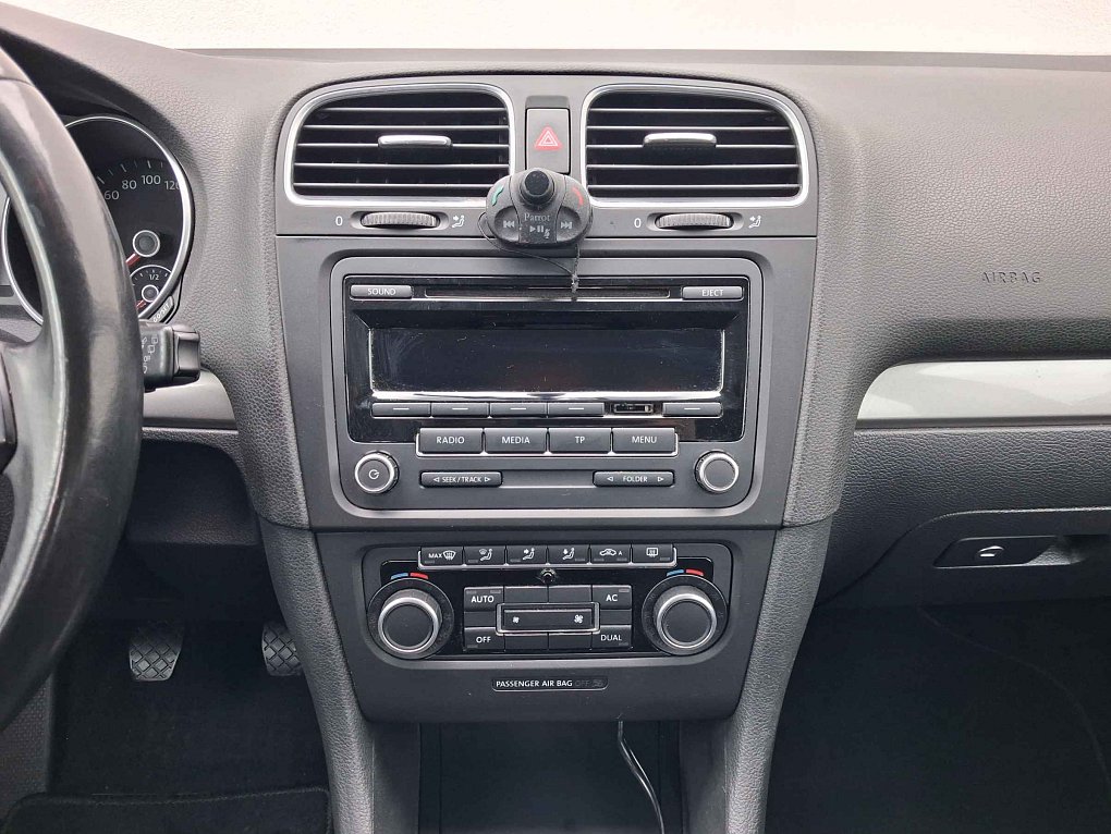 Volkswagen Golf 1.2TSI 