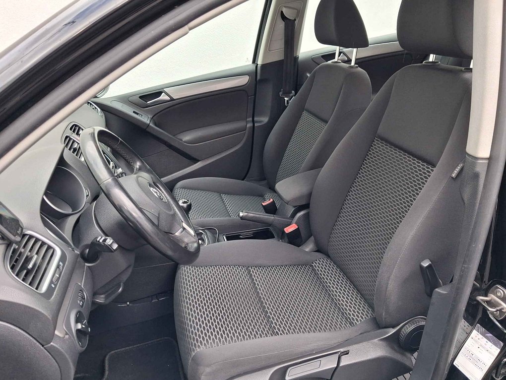 Volkswagen Golf 1.2TSI 