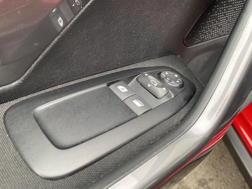 Peugeot 2008 1.6 HDi GT Line