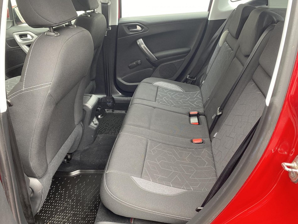 Peugeot 2008 1.6 HDi GT Line