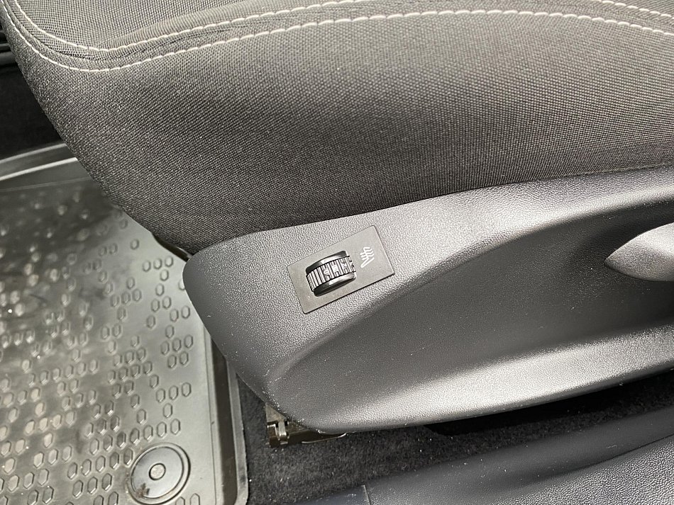 Peugeot 2008 1.6 HDi GT Line