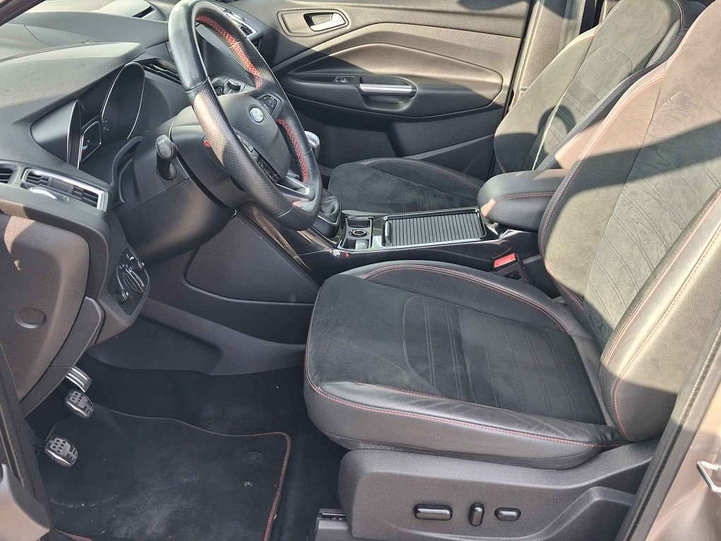 Ford Kuga 1.5i 