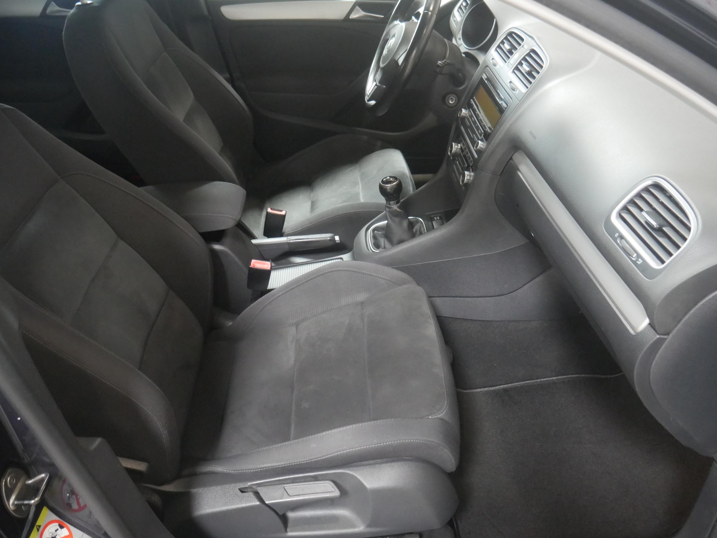 Volkswagen Golf, 2009 - pohled č. 12