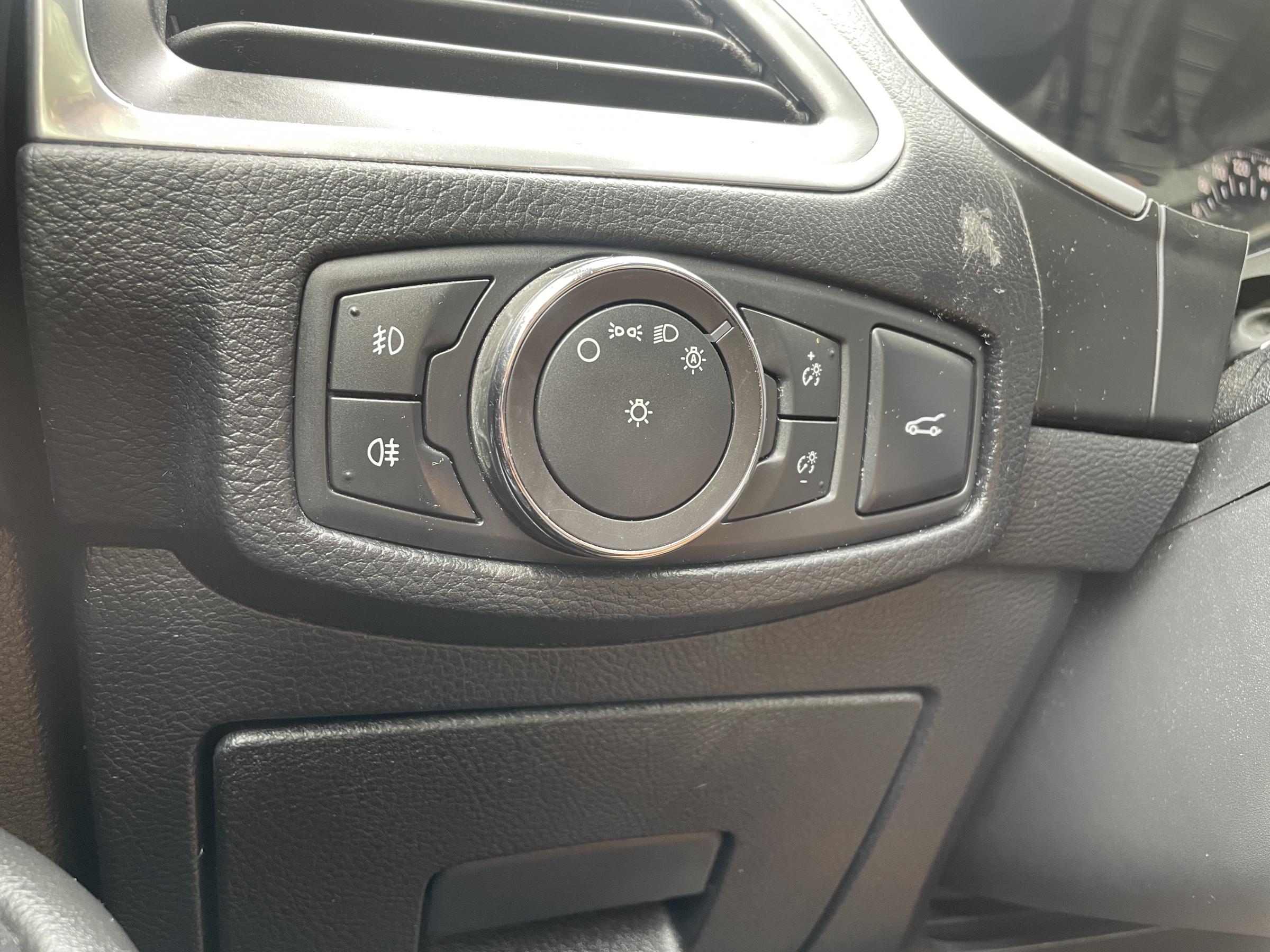 Ford Galaxy, 2016 - pohled č. 16