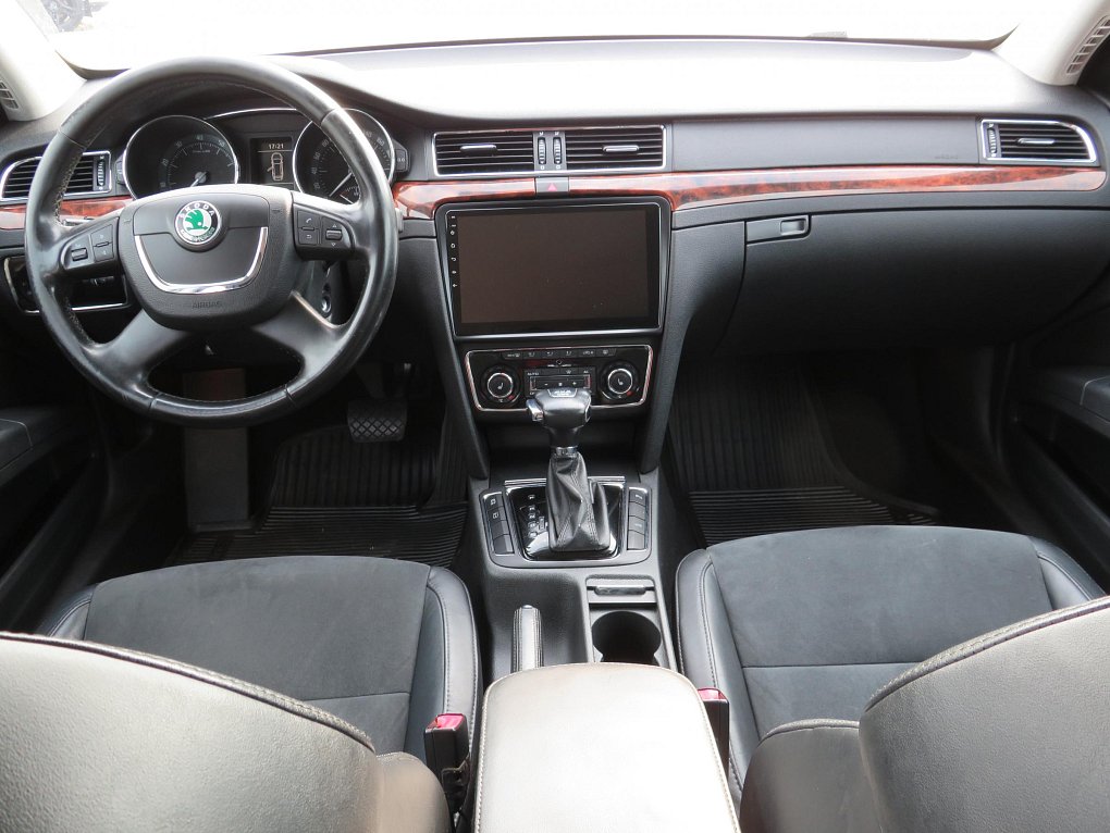 Škoda Superb II 3.6 V6  4x4